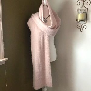 Treasure&Bond fuzzy shawl scarf